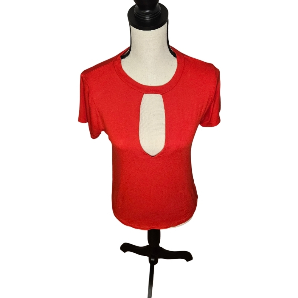 Red by BKE Low Cut Red Top - Picture 4 of 11